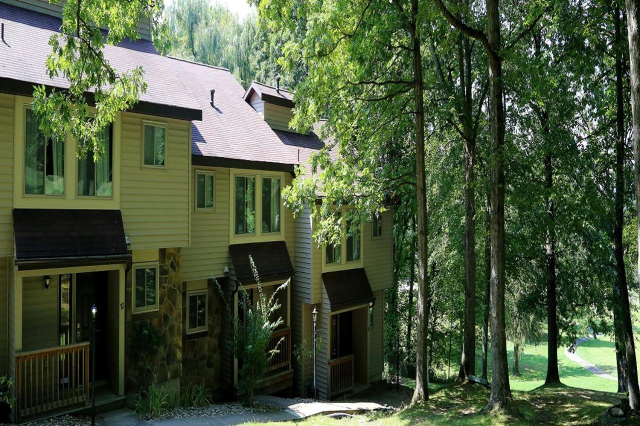 Lakeview Golf Resort Townhouses 摩根敦 外观 照片